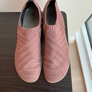 NAOT Okahu Sneakers Slip-On Brown Mauve Knit Vegan Shoes Women's US 9 EU 42